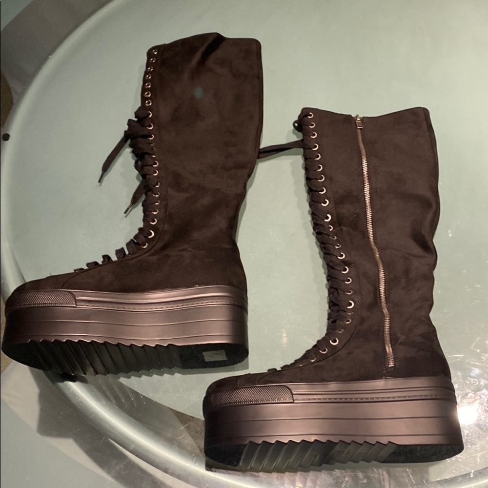 Black platform shoes with Comfortable Fit and Durable Sole new!
